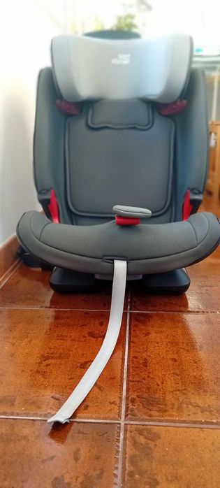 Cadeira Auto Britax Römer Advansafix IV