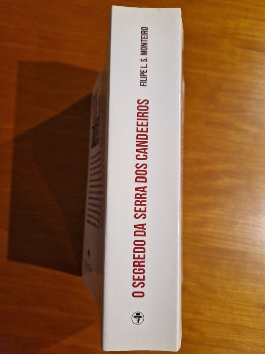 Romance "O Segredo da Serra dos Candeeiros", de Filipe L. S. Monteiro