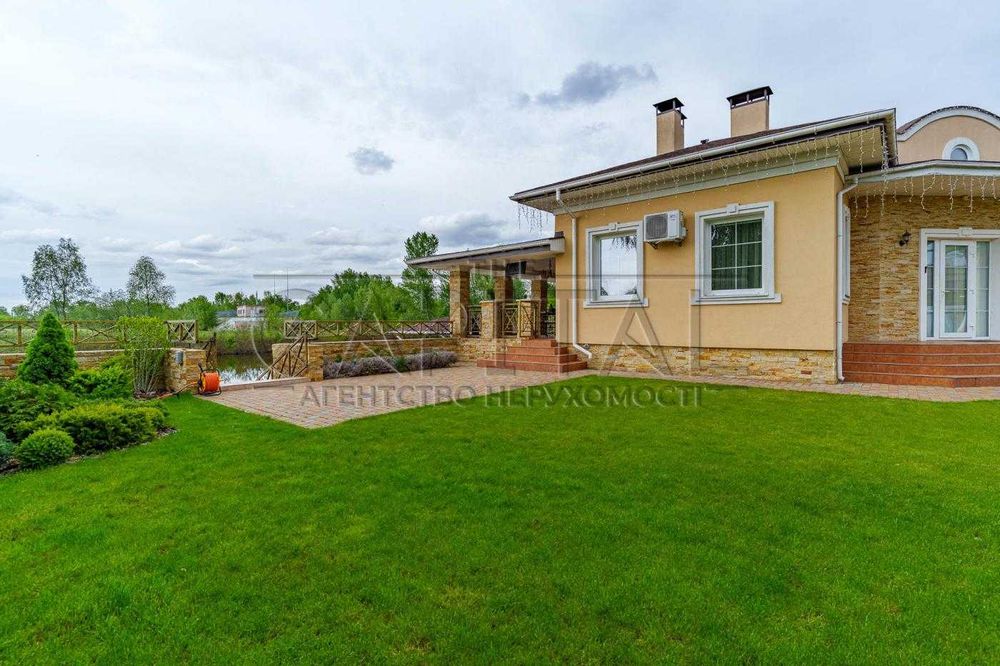 Продаж, Будинок / Центральна, Осокорки. З власним виходом до води!!