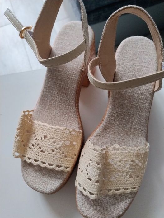 Nowe sandałki roz 39