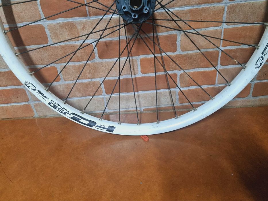 Roda Frente Rodi DH 26 - Bom Estado
