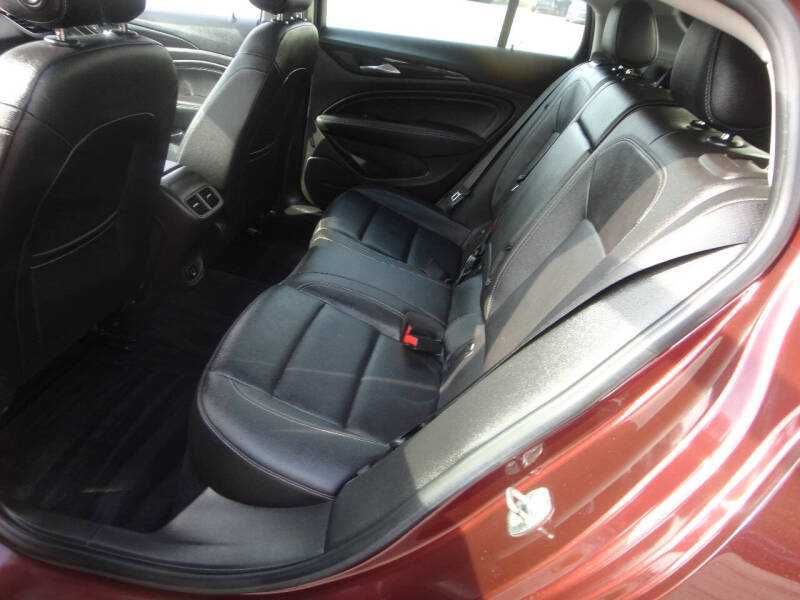 2018 Buick Regal Sportback Essence