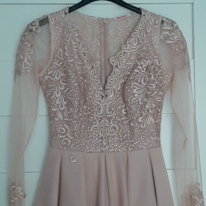 Suknia  na studniówkę pudrowy róż