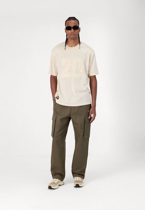 Spodnie bojówki ciemnozielone New Era M