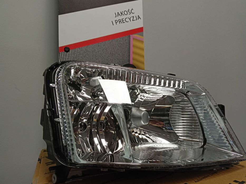 Fiat Panda 09- Lampa/Reflektor przód prawy /H4