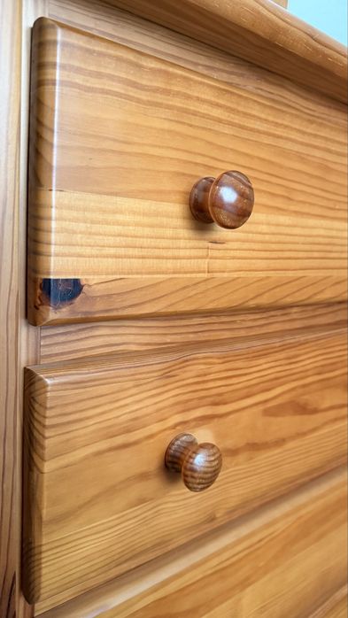 Mesas de cabeceira e comoda de quarto