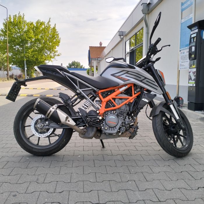 Sprzedam KTM Duke 125 z ABS 2023