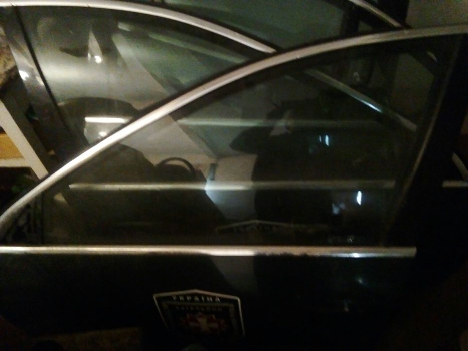 Продам повний комплект дверей на Peugeot 607 2003 року