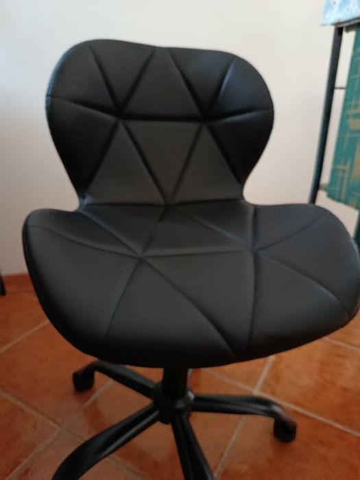 Cadeira de Escritório com rodas