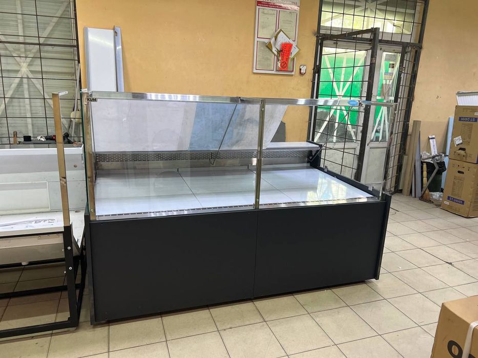 Гастрономічна вітрина KUM