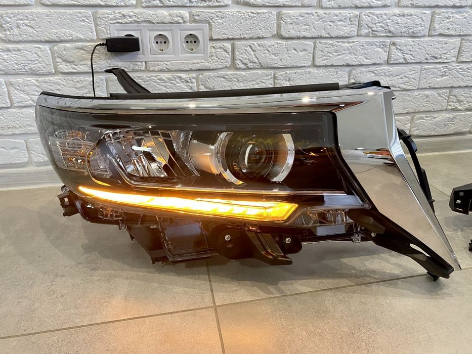 Фари Toyota Land Cruiser Prado 150 Full Led рест 2018+замість галогену