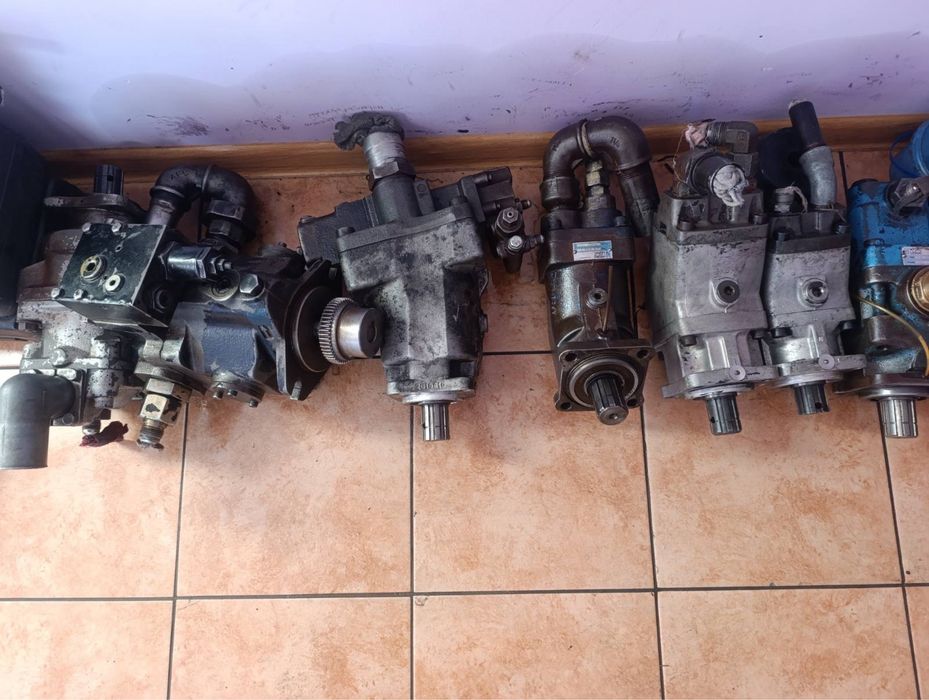 Аксіально-поршневі насоси