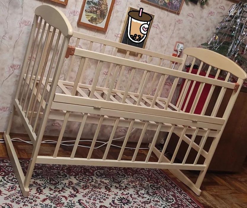 Продам детскую кроватку б/у