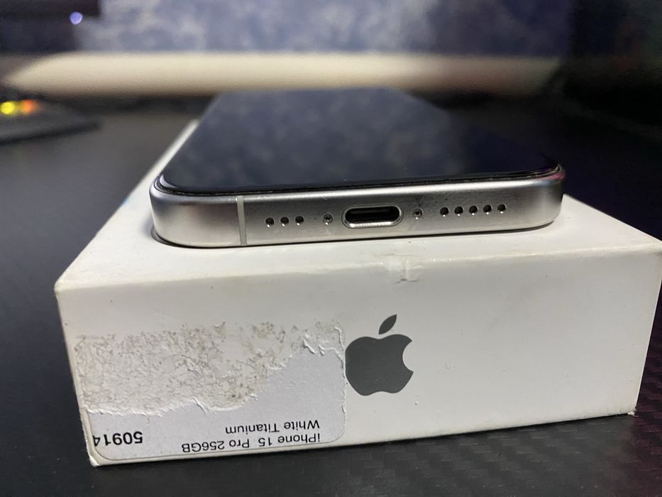 Iphone 15 pro 256 gb