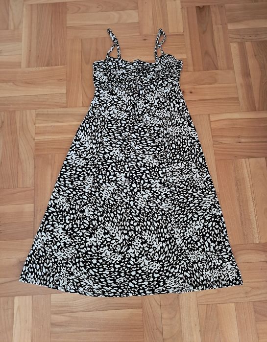 Sukienka na ramiączkach  - M/L  ( 96% wiskoza,  4% elastan)