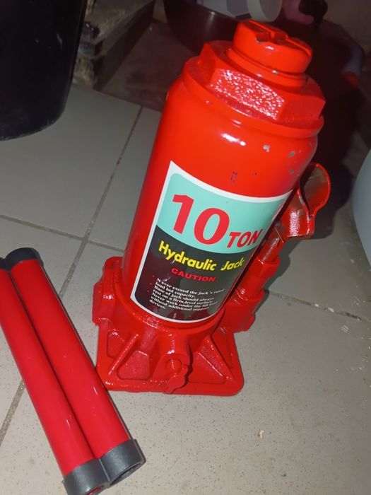 Домкрат новый.Обмен.