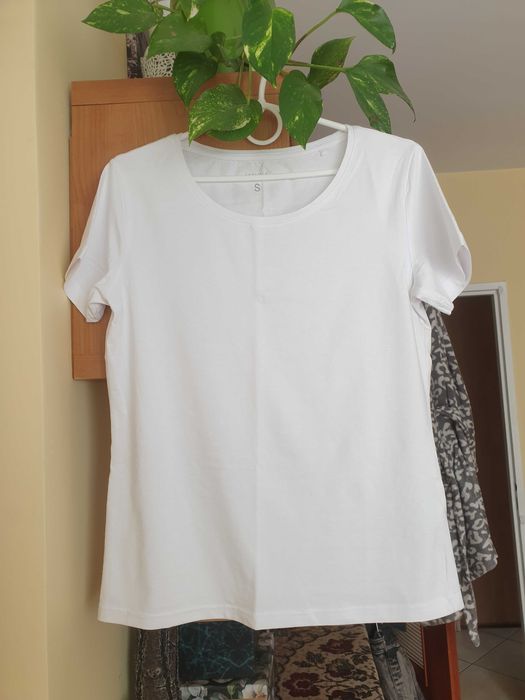 T-shirt basic nowy