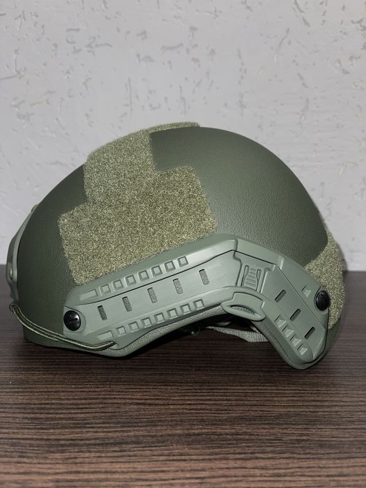 Продам  военный шлем