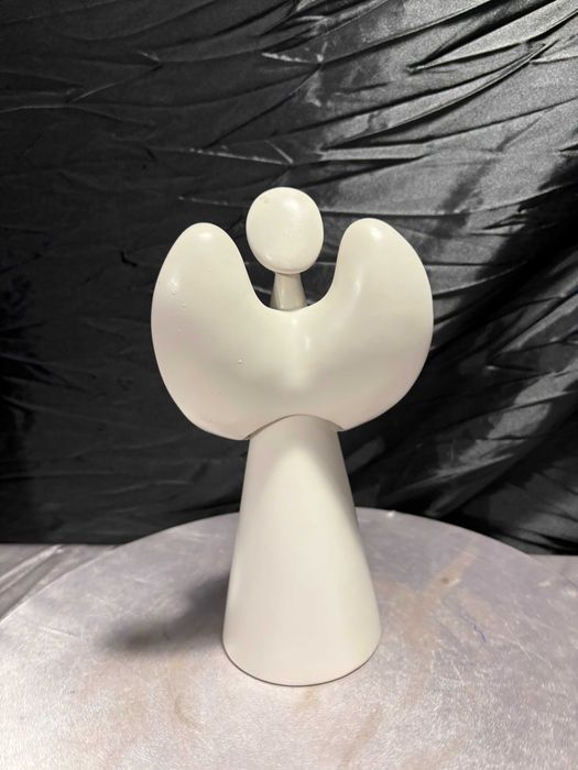 Ceramiczny anioł skrzydła w kształcie serca