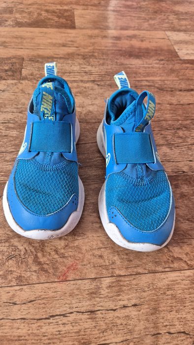 кросівки nike flex runner 27р