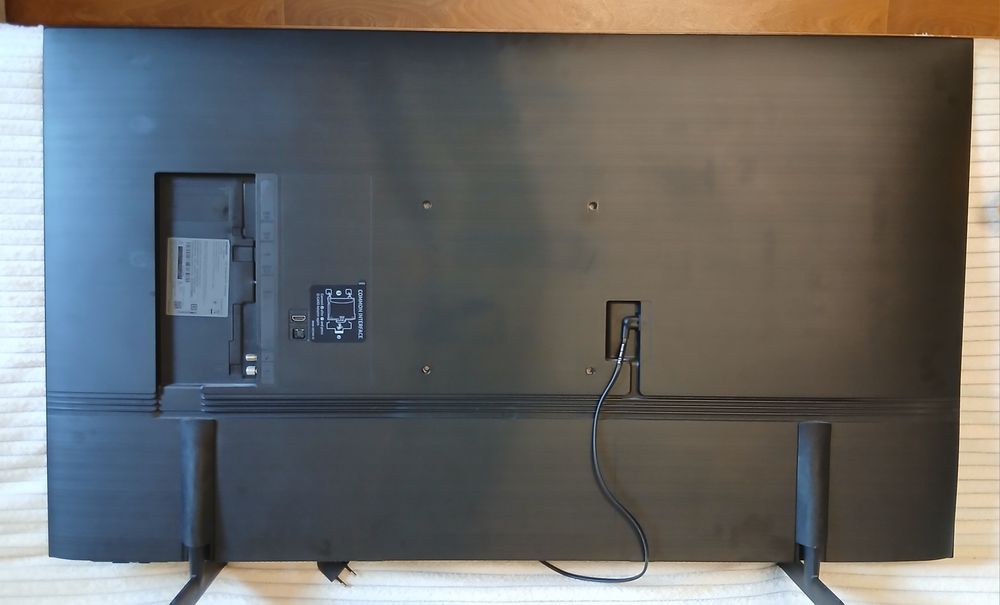 4000 грн. Б/У. Телевізор Samsung UE50AU8000UXUA