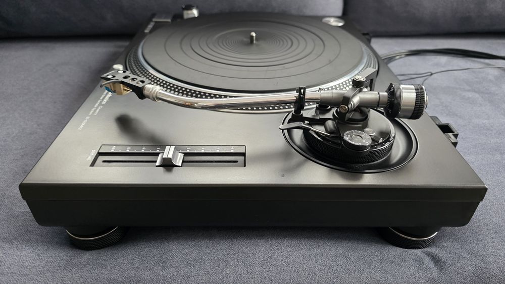 Technics SL-1210MK2 gramofon