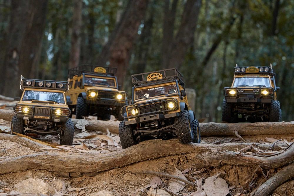 Машинка на радіокеруванні FMS 1:24 FCX24M Land Rover RANGE ROVER