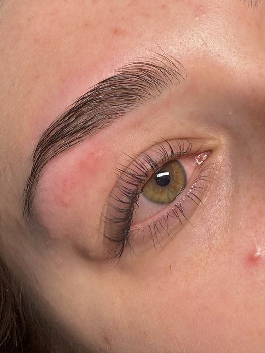 Stylizacja rzęs/ brwi