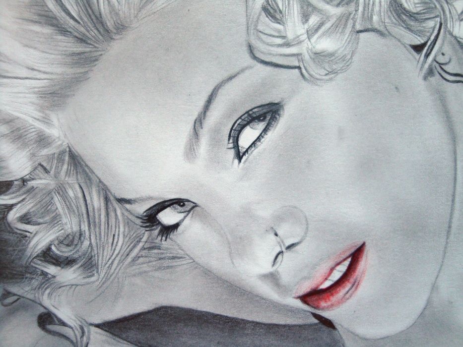 Realistic Drawing437559201765140482