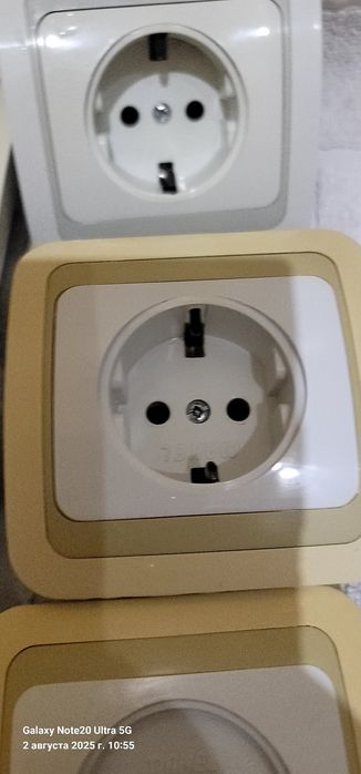 Розетки і вимикачі б/у MAKEL (Турція)