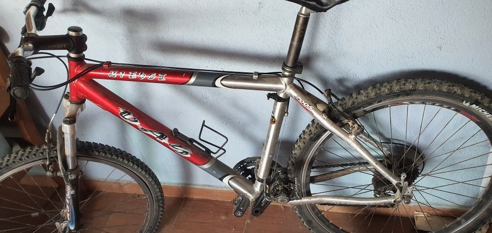 Bicicleta de alumínio btt