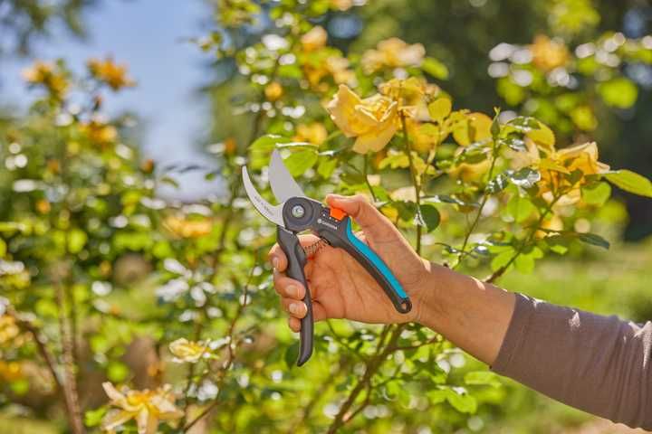 Секатор Gardena PremiumCut flex S-M 24 мм. (12242-20). Новинка 2025.