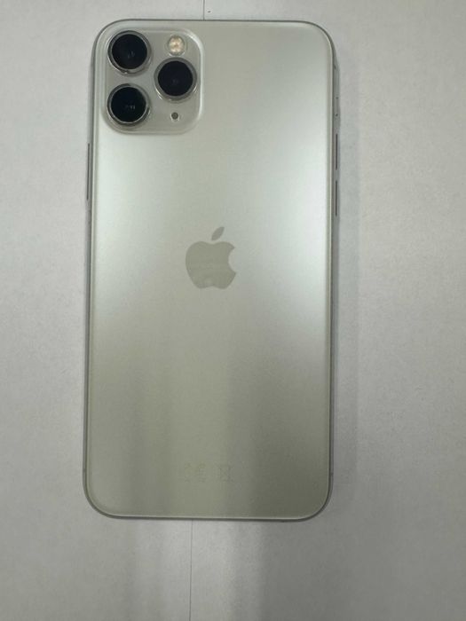 Telefon Apple  Iphone 11 PRO 64GB Silver bez akcesoriów, na części.
