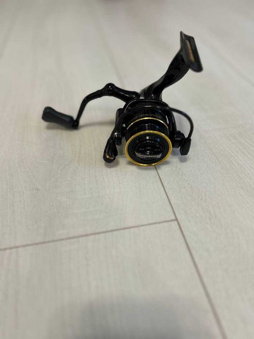 Продам котушку для спінінгу