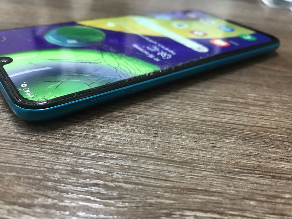 Samsung m 21 на запчастини або відновлкня