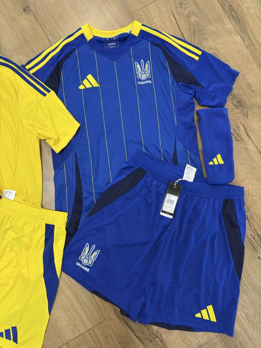 Adidas форма збірної України