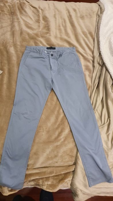 Calças Zara tamanho 40 como novas