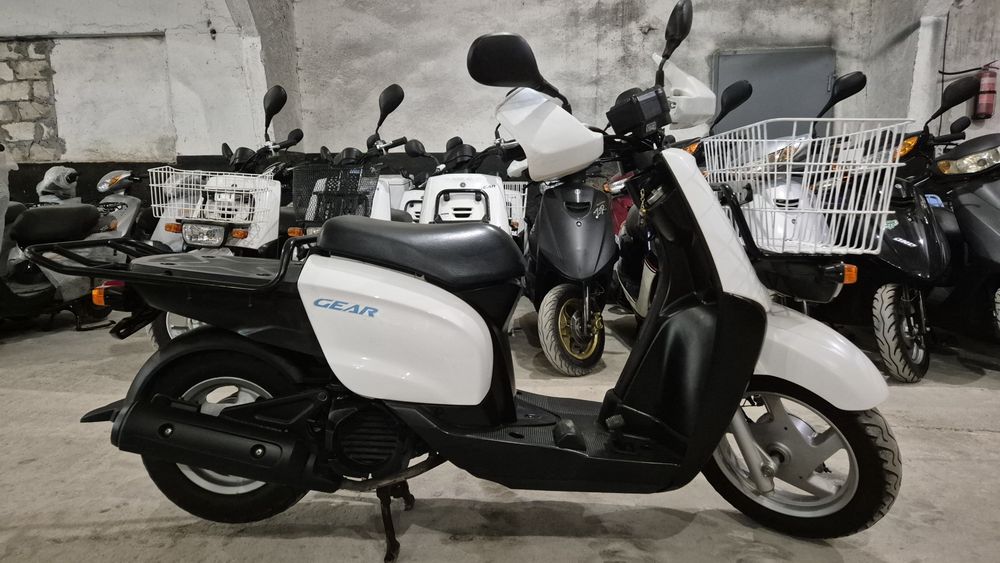 Мопед Yamaha  Gear UA08 з контейнера