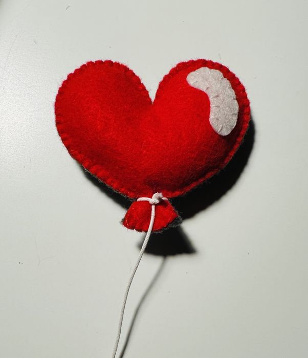 Magnes na lodówkę balon czerwone serce prezent dzień matki