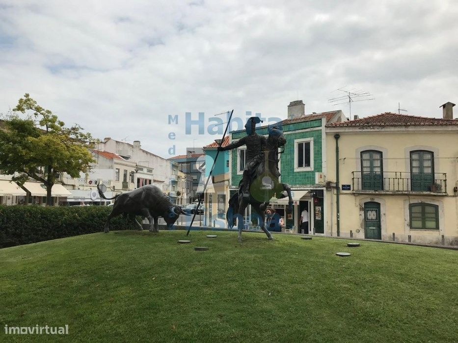 T2 Para Obras Totais Centro de Vila Franca de Xira — Vila Franca de Xira, Lisboa