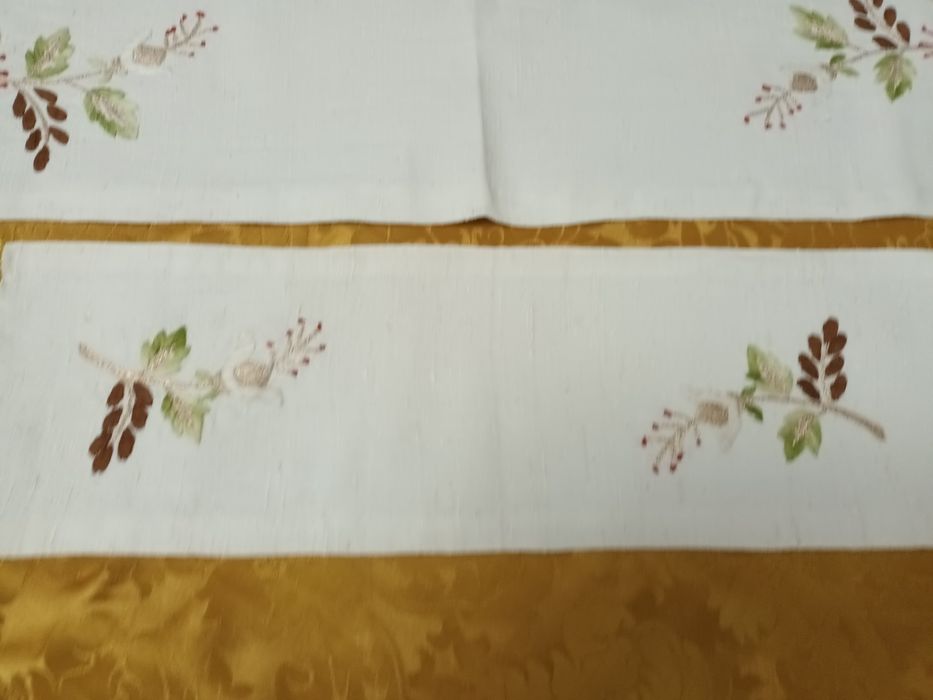 Jogo de Quarto em linho caseiro, bordado à mão