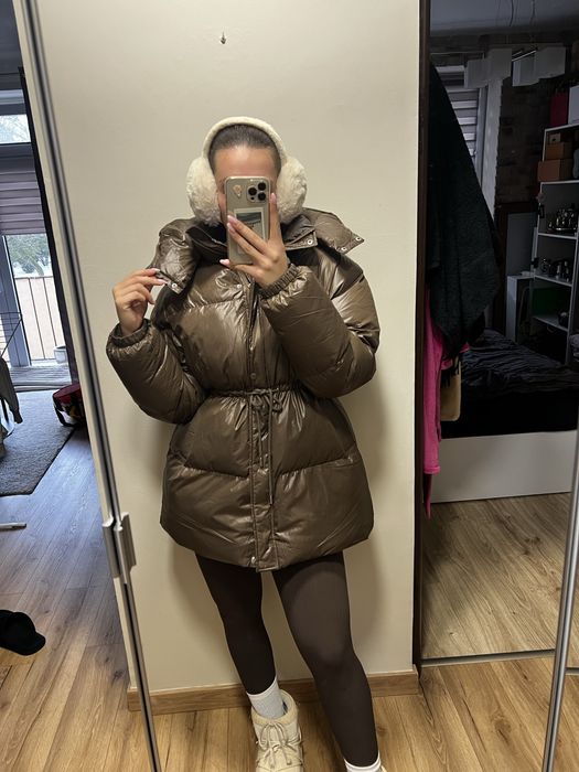 Czekoladowa kurtka ze ściagaczem w talii