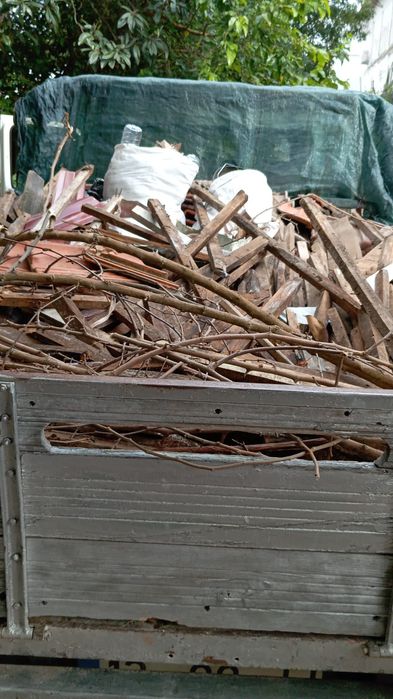 •Recolha de entulhos e Sucata