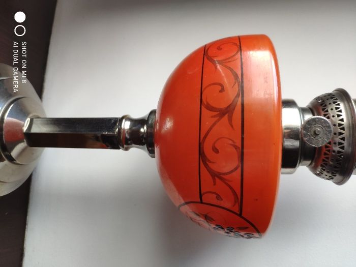 Stara francuska lampa naftowa