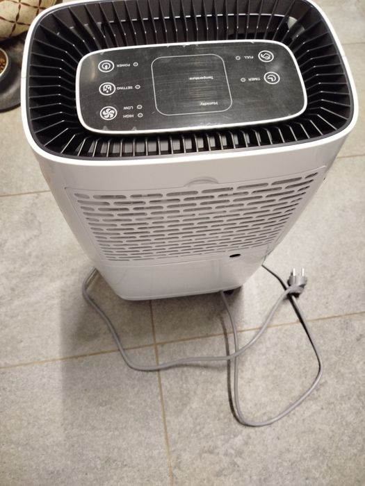 Osuszacz powietrza Eldom OP1110