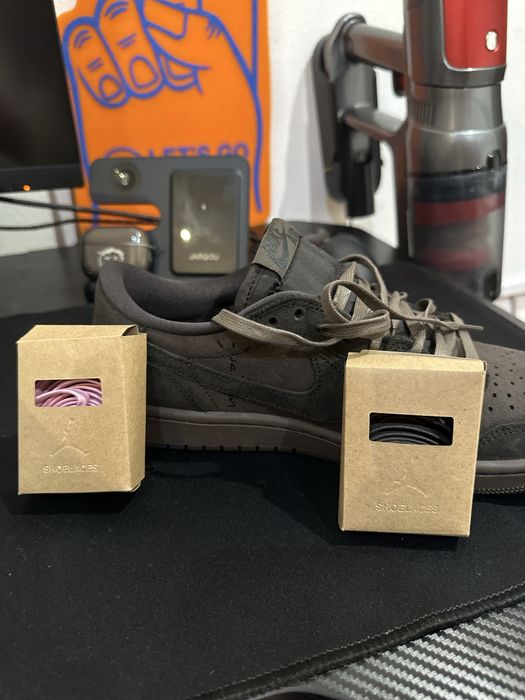 Travis scott velvet brown Completamente novas