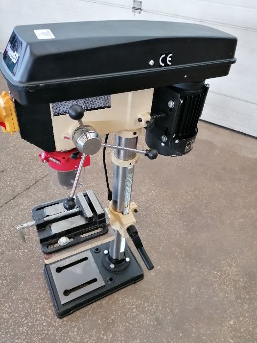 Engenho de furar PDP25016S12/230V - novo