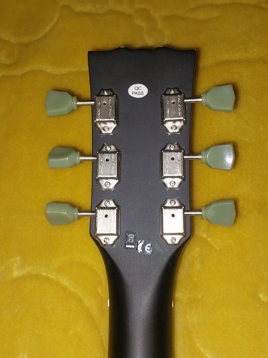 Les Paul Harley Benton MUITO modificada a nível da electrónica e não só!