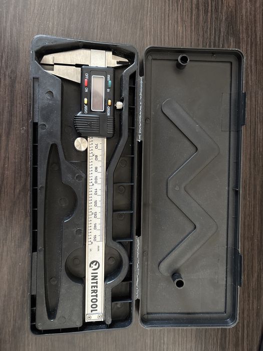 Штангенциркуль электронный, 150 мм INTERTOOL MT-3006