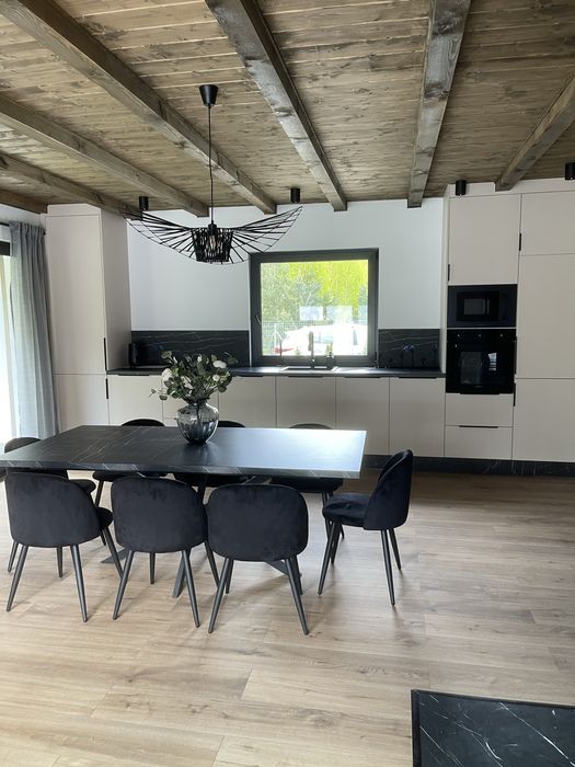 Dom z basenem na Mazurach